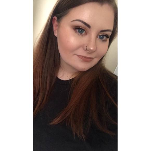 Meet your Posher, Abby - Picture 1 of 1